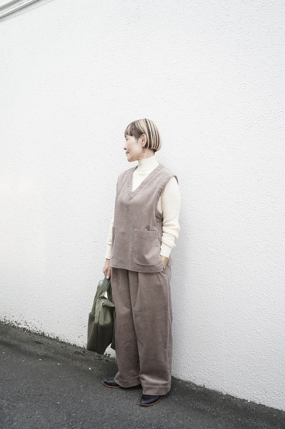 SUSURI ポエータハイネックセーター annabelle