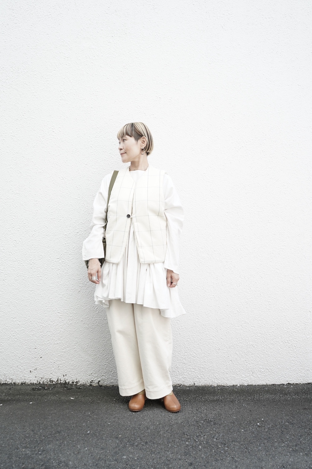 ARTE POVERA コーデュロイ 2タックイージーパンツ annabelle