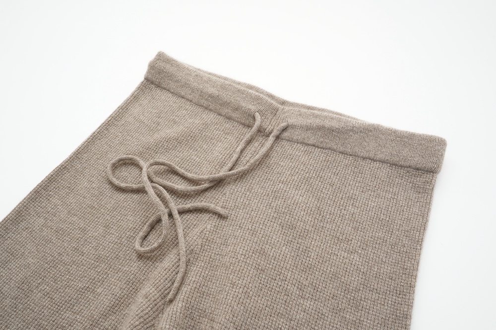 FREEMAN--B カシミアゆるレギンス annabelle