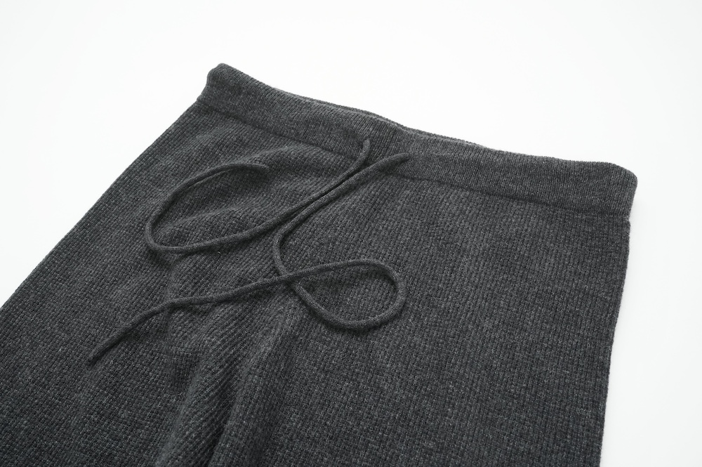 FREEMAN--B カシミアゆるレギンス annabelle