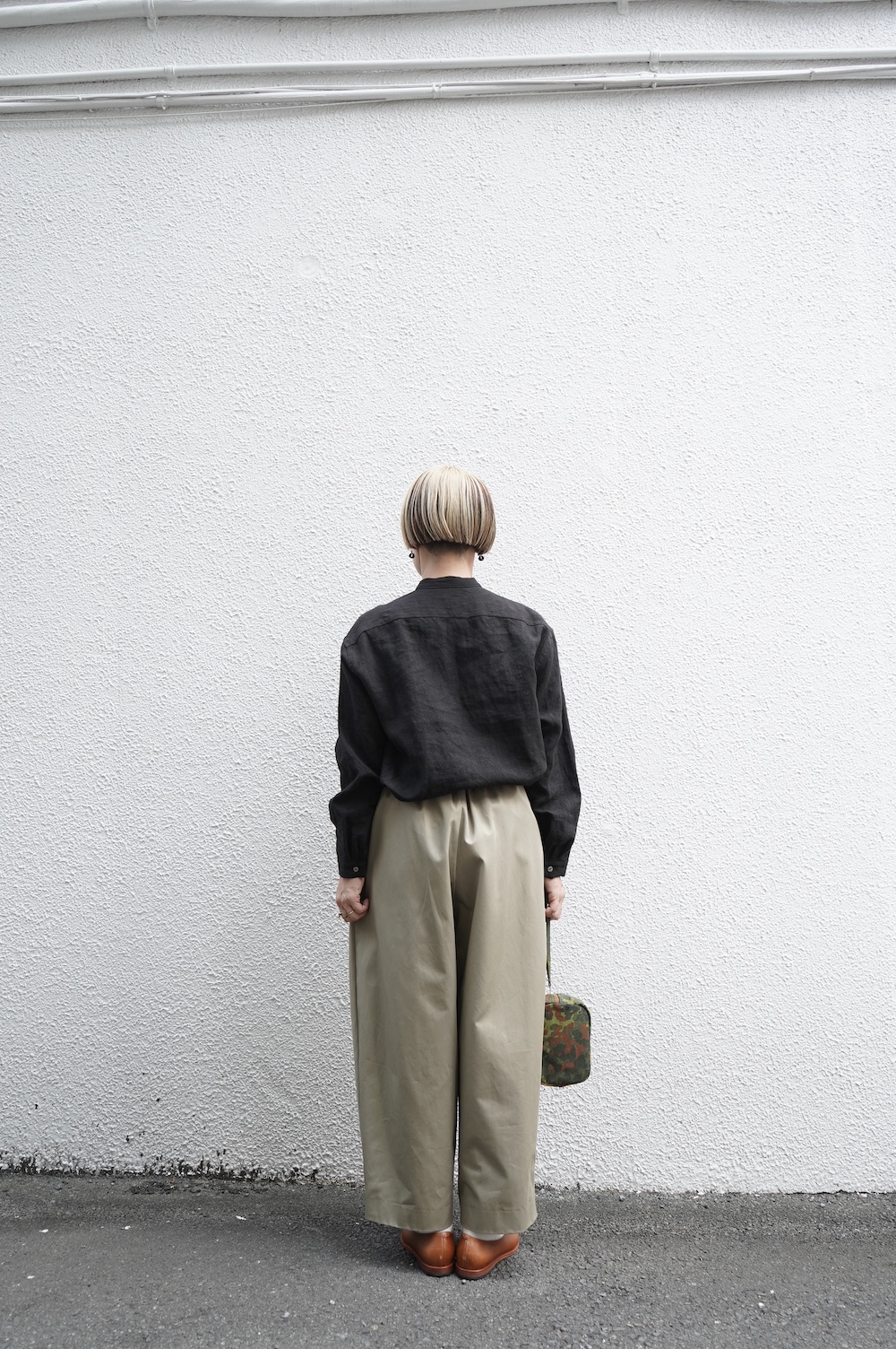 はと　SP チノクロスワイドパンツ　カーキ はと SP チノクロスワイドパンツ カーキ はと SP チノクロス